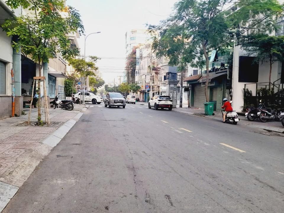 Nhà mặt tiền Trần Nhật Duật, Quận 1, 62m² giá 21.5 tỷ - Cơ hội hiếm có!