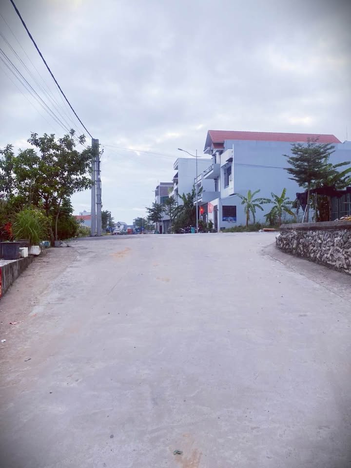 Đất nền khu phố 8, Hải Hòa, Móng Cái 624m² giá chỉ 1 tỷ - Cơ hội đầu tư sinh lời!