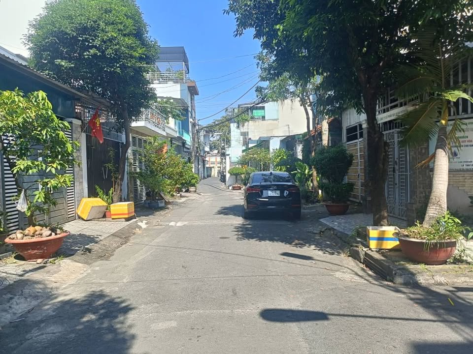 Nhà 2 tầng quận 12, Trung Mỹ Tây 60m² giá chỉ 2 tỷ - Cơ hội sở hữu tuyệt vời!