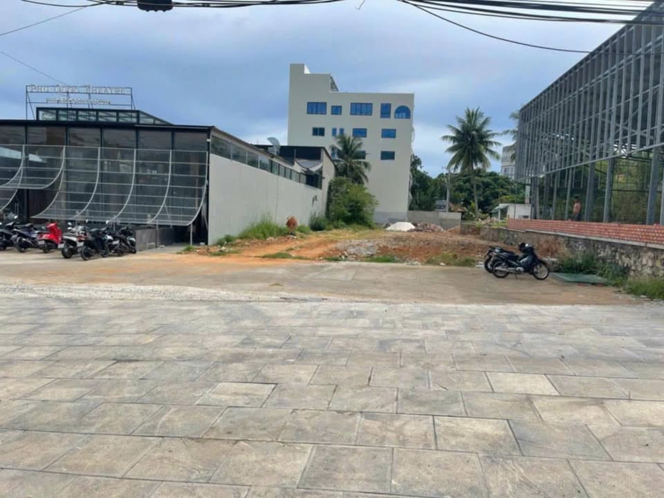 Đất mặt tiền Trần Hưng Đạo, Phú Quốc 1000m² - Cơ hội đầu tư hiếm có!