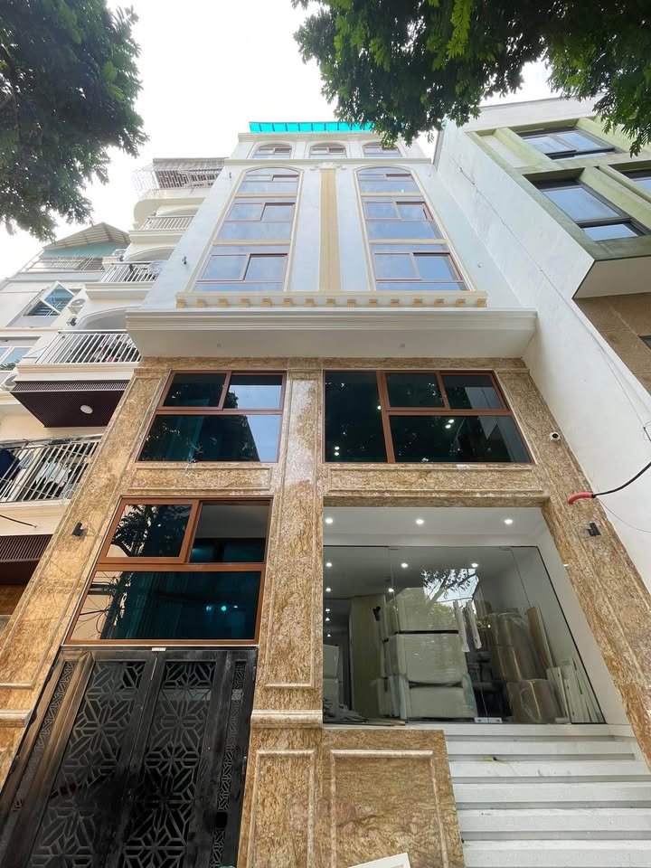 Bán tòa nhà 20 phòng cho thuê tại phố Đại Linh, Trung Văn - Doanh thu 100 triệu/tháng chỉ 36 tỷ!