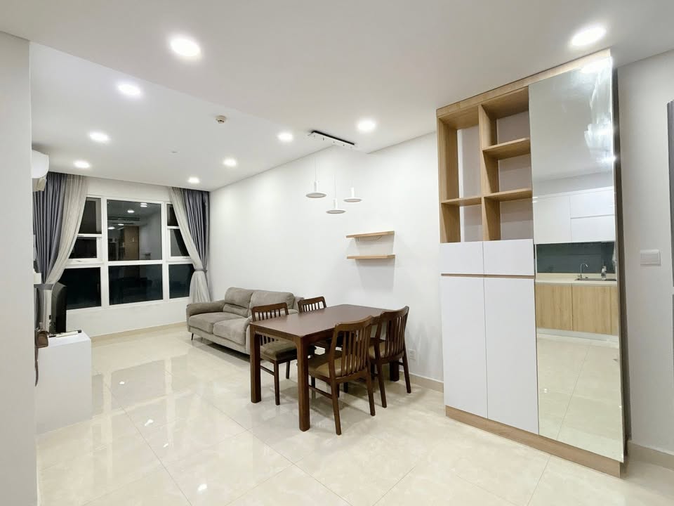 Căn hộ chung cư Golden Star quận 7 70m² giá 13.5 triệu - Full nội thất cao cấp!