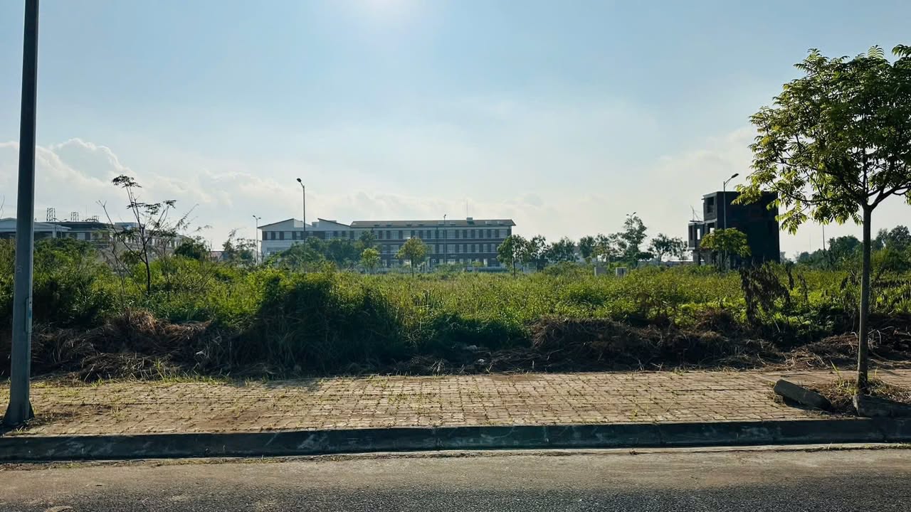 Đất biệt thự Anh Dũng 7, Dương Kinh 153m² giá 3.978 tỷ - Diện tích vuông vắn, xây dựng hoàn hảo!