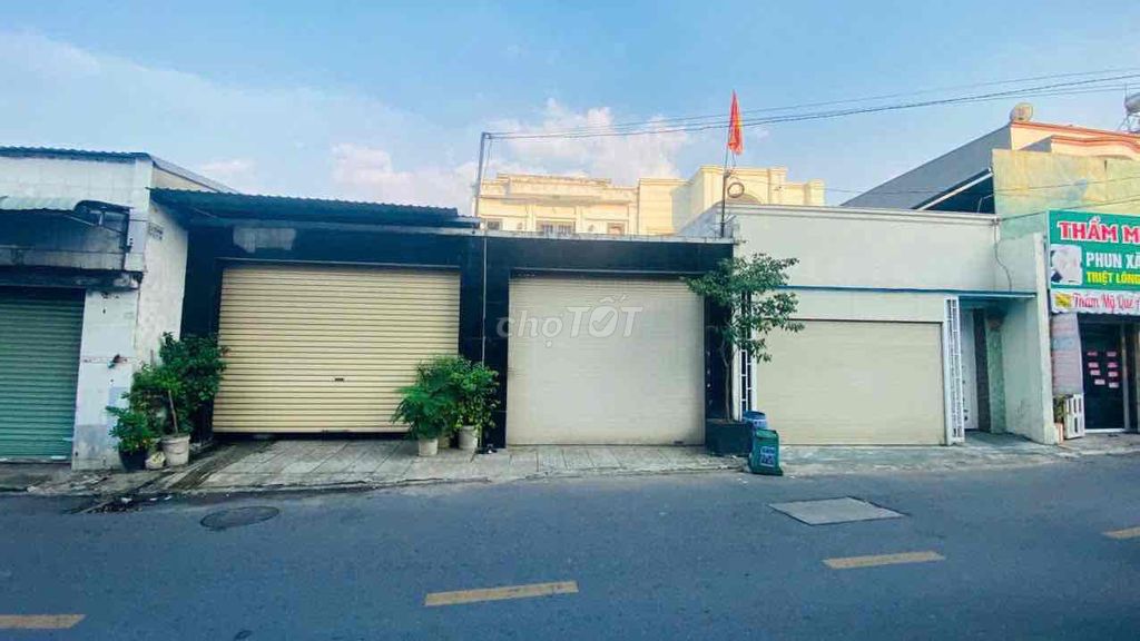 Nhà mặt tiền kinh doanh Lý Thường Kiệt, Phường Dĩ An, 117.2m² giá 6.8 tỷ - Đầu tư sinh lời cao!