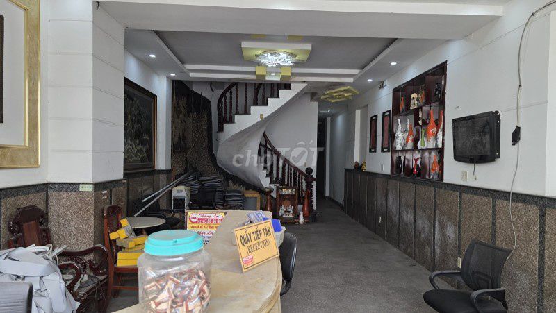 Nhà 5 Tầng mặt tiền 26m, Đường Nguyễn Trãi, Bình Dương - Thu nhập 500 triệu/năm chỉ 8.65 tỷ!