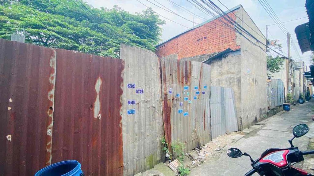 Đất nền Dĩ An 100,7m² giá 3,1 tỷ - Vị trí đắc địa gần VinCom!