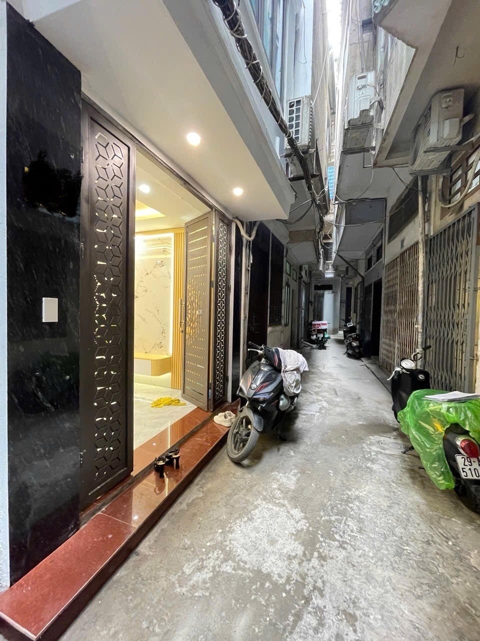 Nhà đẹp Quận Đống Đa 23m² giá 7.68 tỷ - Hiếm có khó tìm!