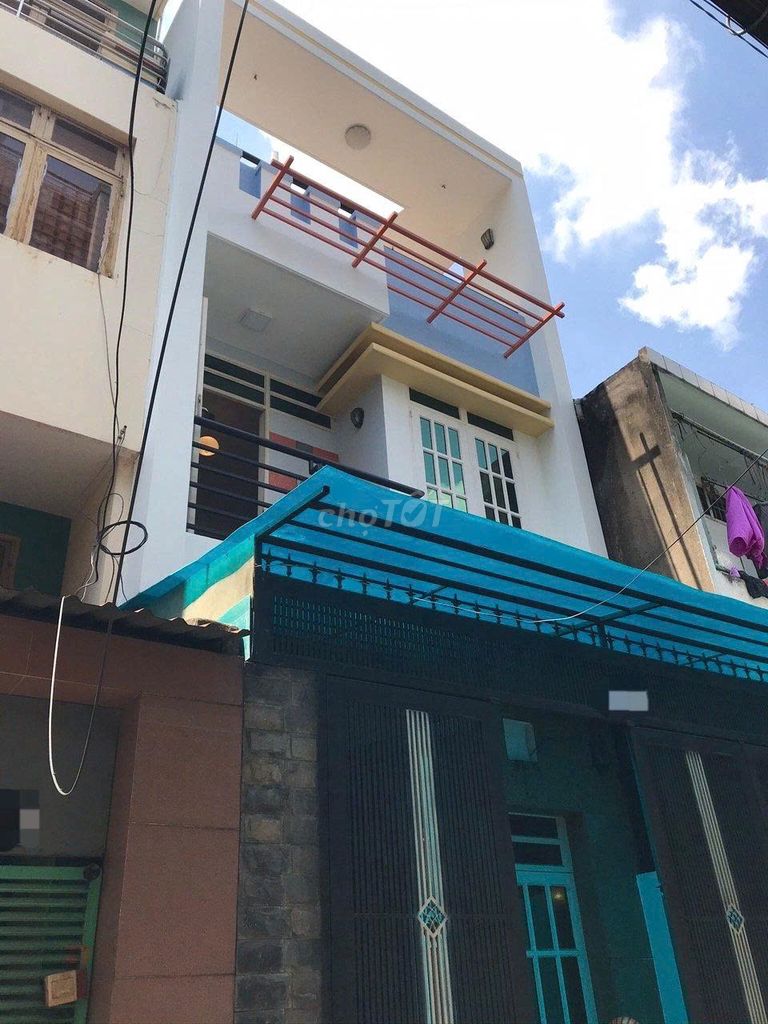 Nhà nguyên căn cho thuê mặt tiền 102 Bàu Cát 1, Quận Tân Bình, 84m² - Không gian lý tưởng cho các dịch vụ làm đẹp!