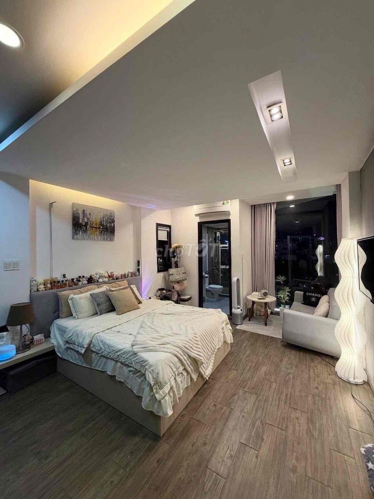 Căn hộ cho thuê Hoàng Sa, Quận 3 - 56m² giá 12.1 triệu - View hoàng hôn tuyệt đẹp!