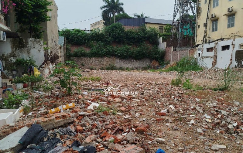 Đất mặt đường Hùng Vương Việt Trì 1025m² giá 130 tỷ - Đầu tư sinh lời lý tưởng!