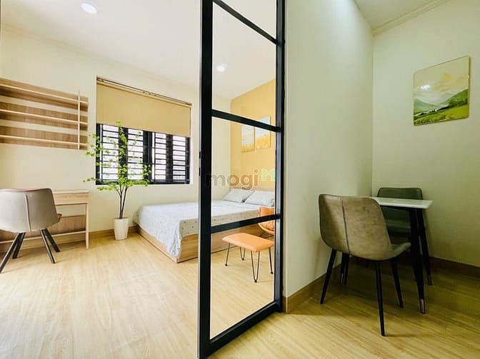 Căn hộ 1 phòng ngủ Lê Trực 45m² giá 9 triệu - Ban công lớn thoáng mát!