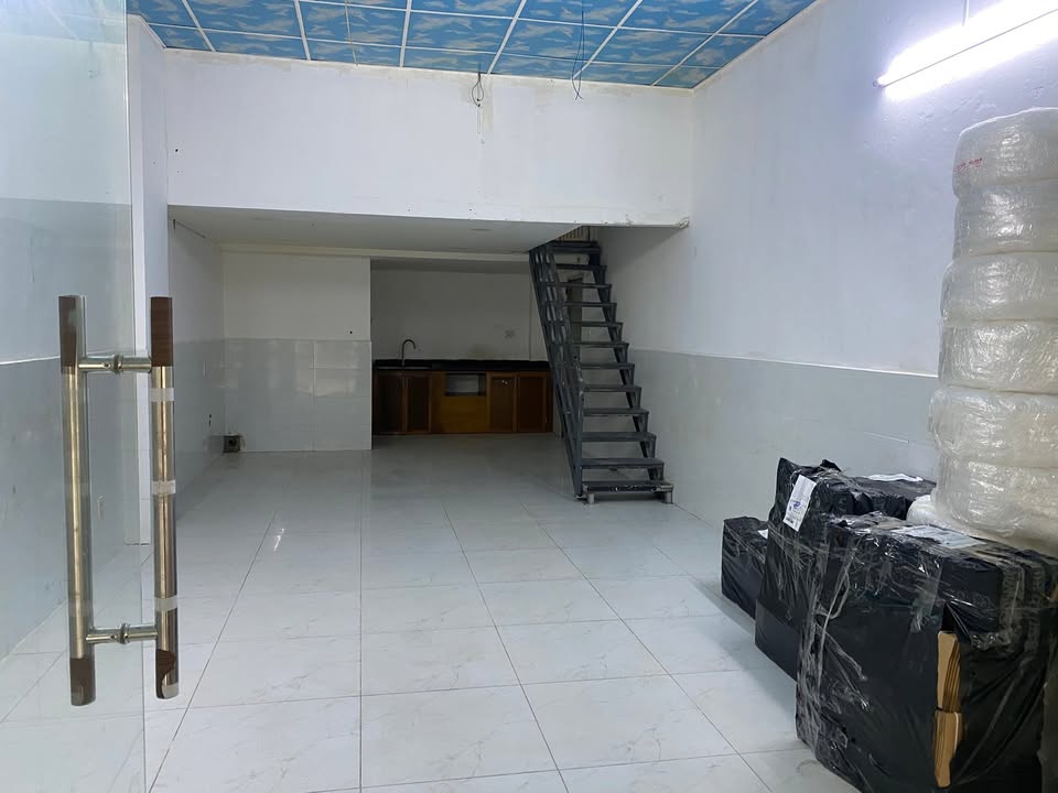 Nhà mặt tiền Đường 23, Thủ Đức 60m² giá 11 triệu - Vừa ở vừa kinh doanh!