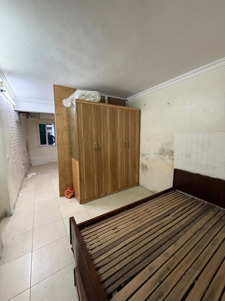 Căn hộ Tập thể Tân Mai 48m² giá 3 tỷ - Sổ đỏ chính chủ, thương lượng nhẹ!