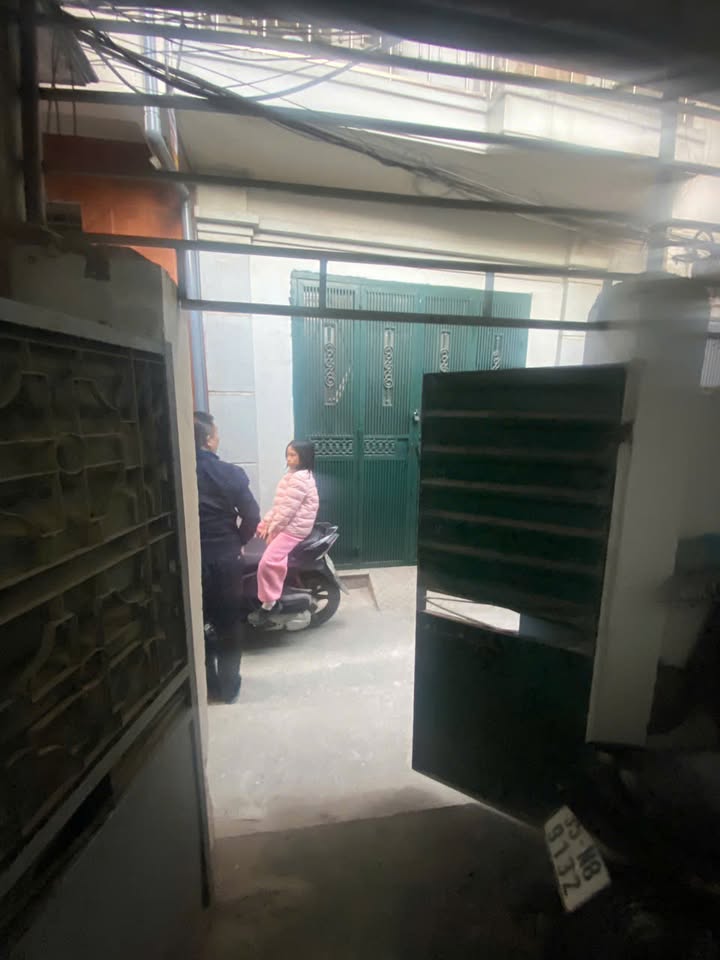 Nhà riêng cho thuê tại ngõ 180 Nam Dư, 25m² chỉ 2.5 triệu - Tiện nghi đầy đủ!