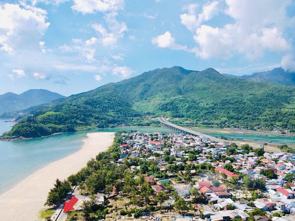 Đất nền biển Lăng Cô, Thừa Thiên Huế 300m² chỉ 1 tỷ - Cơ hội đầu tư hấp dẫn!