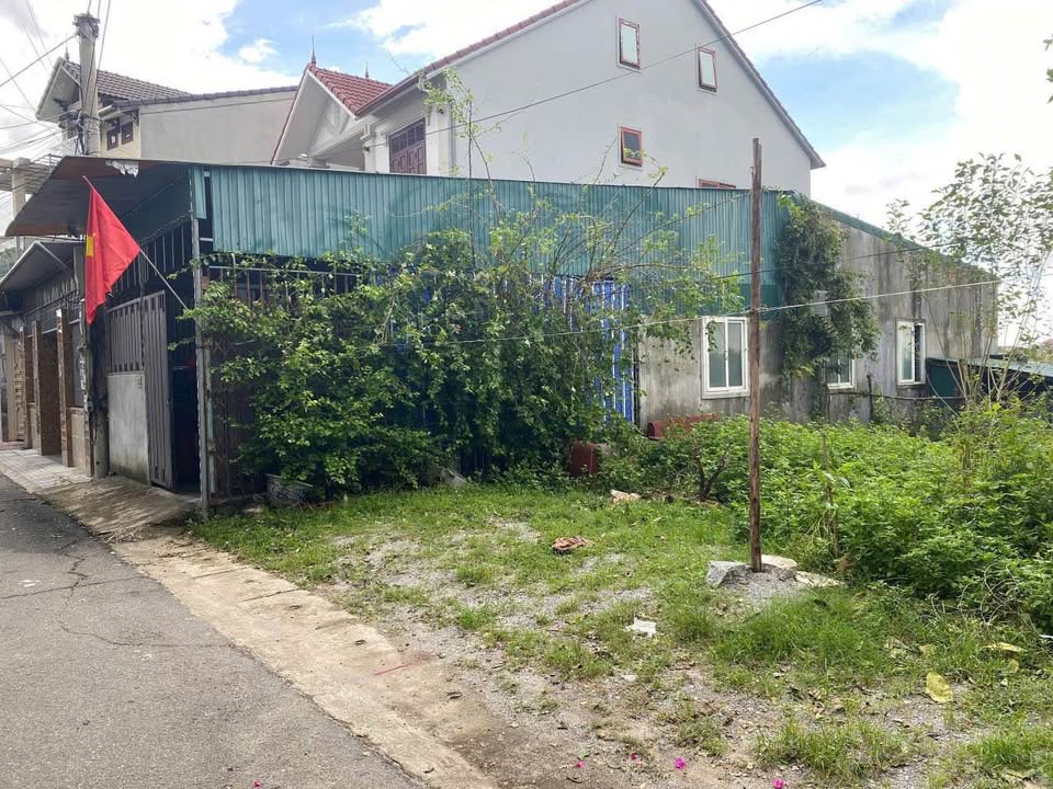 Đất nền Tổ dân phố Tân Yên, Thành Sen 100m² giá 2.15 tỷ - Vị trí đắc địa, sẵn sàng đầu tư!