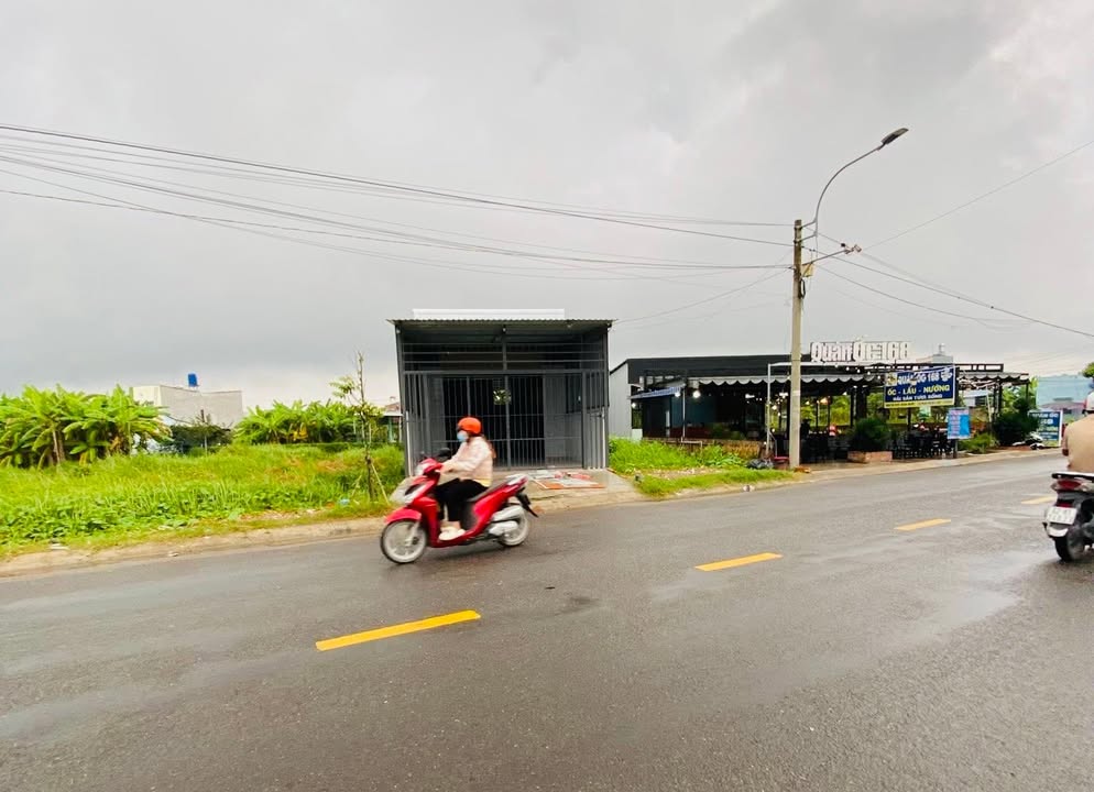 Nhà cấp 4 mặt tiền Đê Trường Long, Cần Giuộc, 150m² - Giá tốt, thuận tiện kinh doanh!