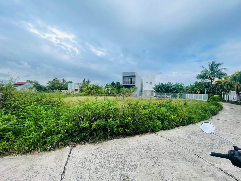 Đất nền Phường Điện Bàn Bắc 200m² giá 2 tỷ - Lô góc 2 mặt tiền thoáng mát!