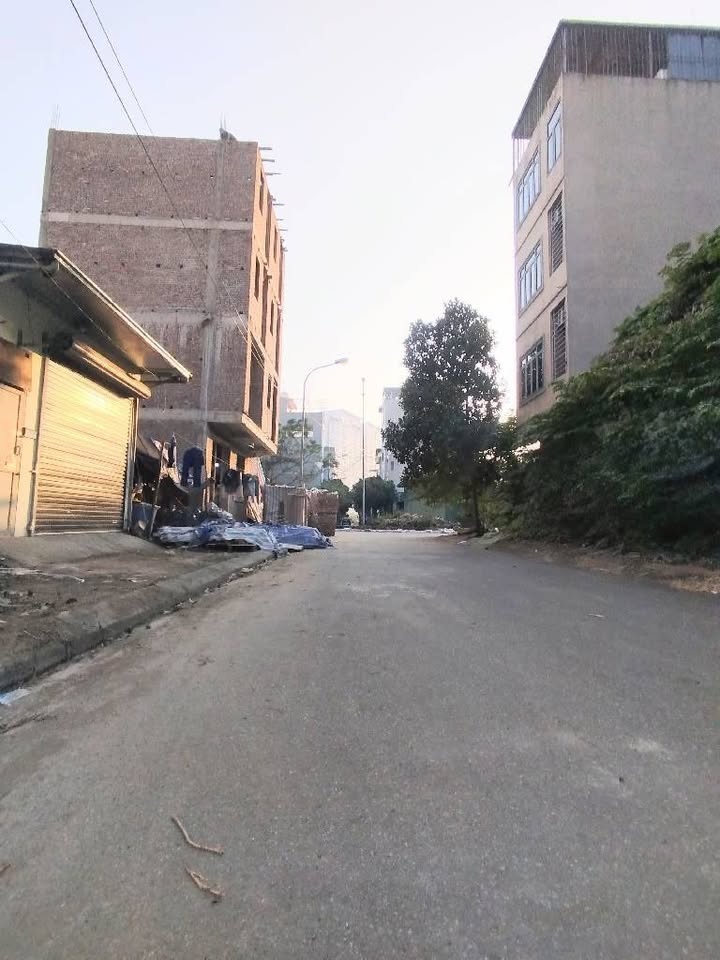 Đất nền Dương Nội 50m² giá chỉ 11.5 tỷ - Sổ đỏ chính chủ, thương lượng ngay!