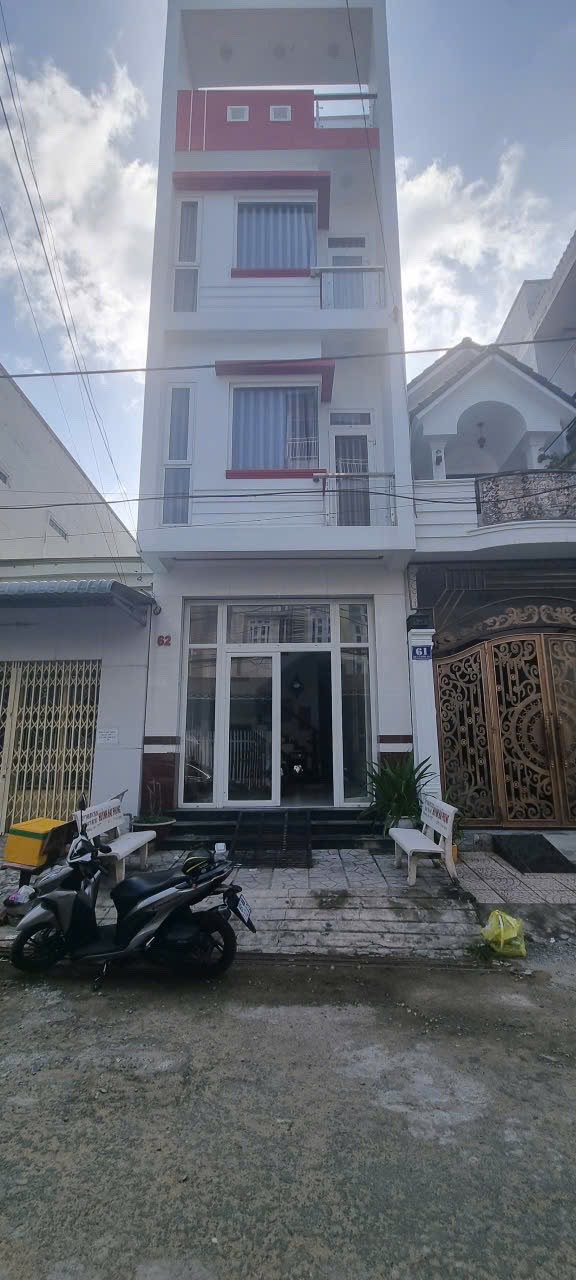 Nhà phố 4 phòng ngủ tại KDC 515 đường 30/4, Cần Thơ - Giá 6.89 tỷ, thương lượng!