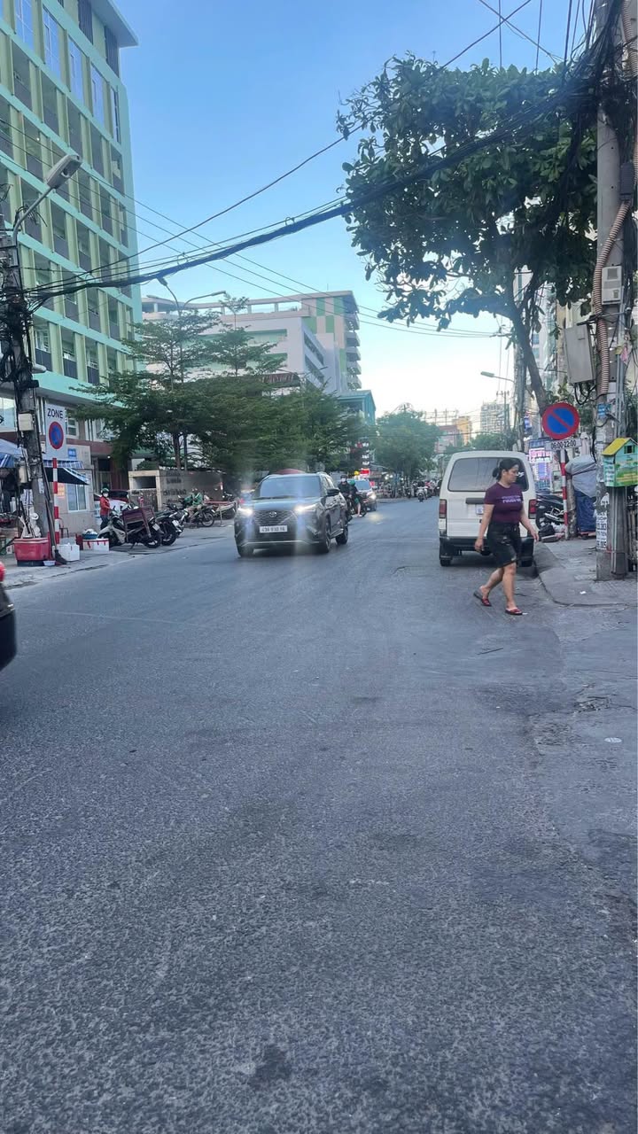 Nhà 3 tầng kiên cố đường Hải Phòng, quận Hải Châu, Đà Nẵng - Giá 4.5 tỷ, thương lượng!