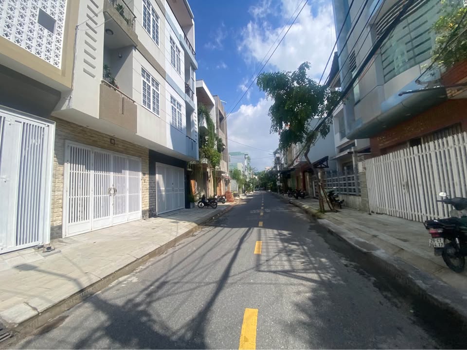 Đất nền Khuê Mỹ Đà Nẵng 100m² giá 6 tỷ - Vị trí đắc địa gần biển!