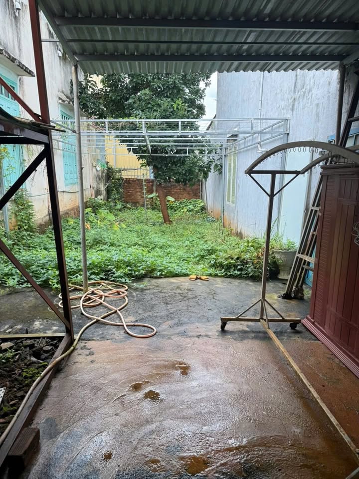 Nhà cấp 4 chính chủ tại phường Bắc Gia Nghĩa 200m² giá 1.85 tỷ - Không thể bỏ lỡ!