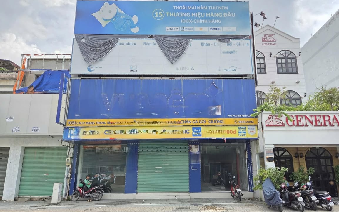 Nhà mặt tiền Cách Mạng Tháng Tám, Tân Bình 300m² giá 180 triệu - Thích hợp kinh doanh sinh lời!