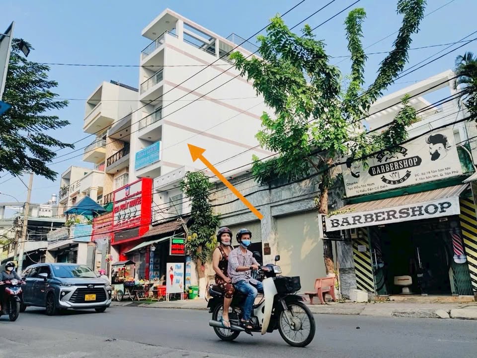 Nhà phố mặt tiền đường số 4 quận Bình Tân 128m² giá 16.9 tỷ - Kinh doanh đỉnh, view hồ cực chill!