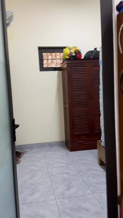 Nhà cho thuê mặt tiền Lê Đại Hành, 1 phòng ngủ, giá 5 triệu - Không gian thoáng đãng và tiện nghi!