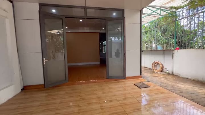 Nhà cho thuê hẻm 204/1 Lê Đại Hành, 147m² giá 2.5 triệu - Không gian sạch sẽ thoáng mát!
