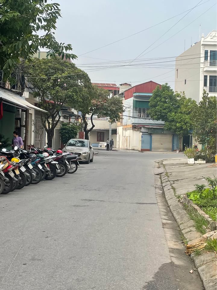 Đất góc Đàm Lộc, Tân Bình 80m² giá chỉ 3 tỷ - Kinh doanh thuận lợi!