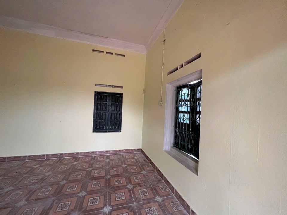 Lô đất Cẩm Lĩnh Ba Vì 425m² giá chỉ 1 tỷ - Nhà cấp 4 sẵn ở!