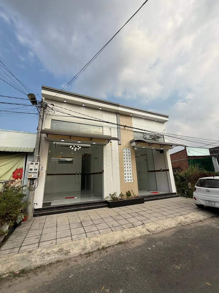 Nhà hướng Tây đường Trần Phú, Hòa Thành 76m² giá 1.05 tỷ - Sổ đỏ chính chủ!