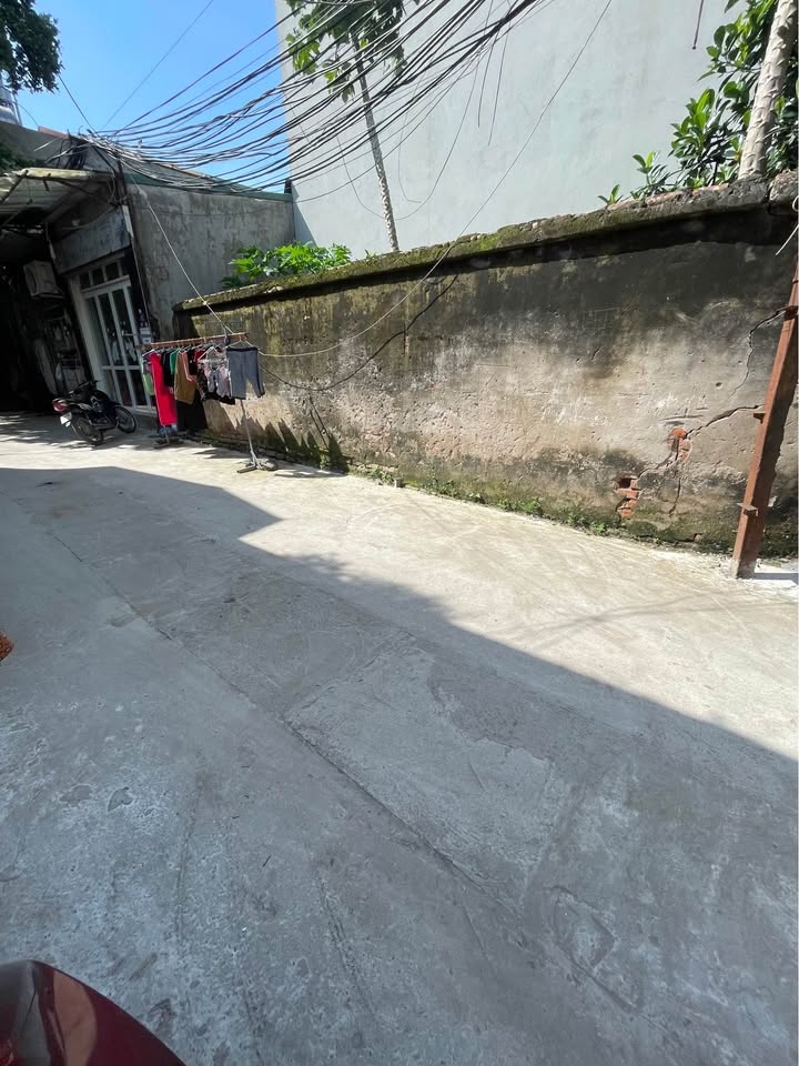 Đất nền Đông Ngạc 35m² giá 3,85 tỷ - Sổ đỏ chính chủ, ô tô tránh nhau!