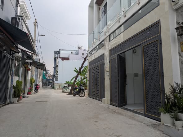 Nhà mới 51m² tại Hiệp Bình Chánh, Thủ Đức - Đường hẻm ô tô, không ngập nước!