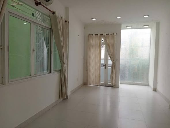 Nhà hẻm xe hơi Tô Hiến Thành, quận 10, 45m² giá 10.9 tỷ - Khu VIP sẵn sàng ở ngay!