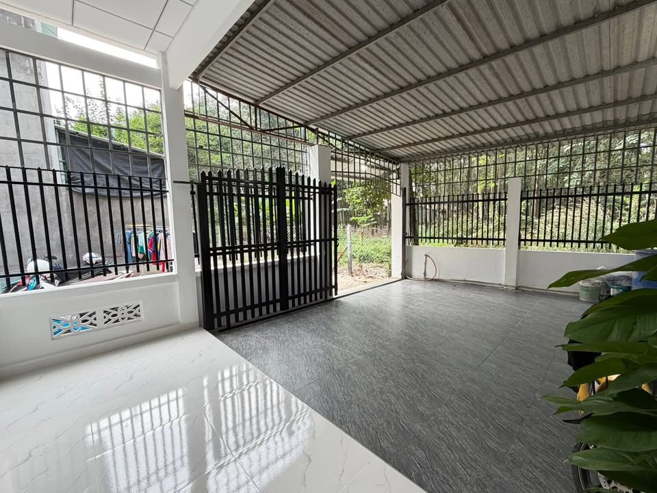 Nhà Đẹp Định Hòa Thủ Dầu Một 90m² giá 1.99 tỷ - Sẵn sàng vào ở ngay!