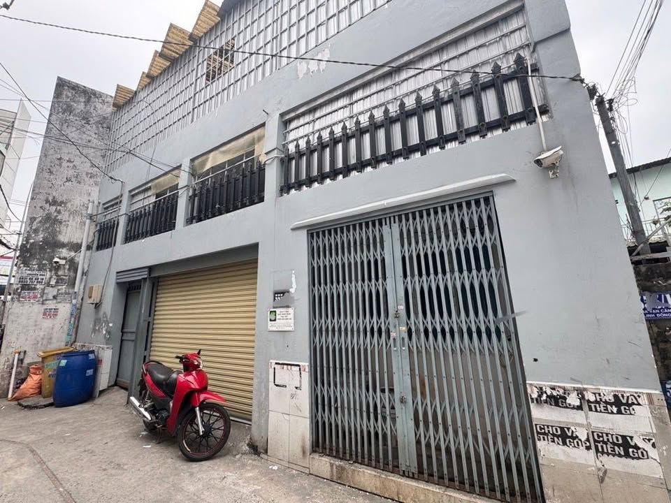 Căn hộ dịch vụ 137m² Thủ Đức giá 12 tỷ - Dòng tiền ổn định ngay mặt tiền!