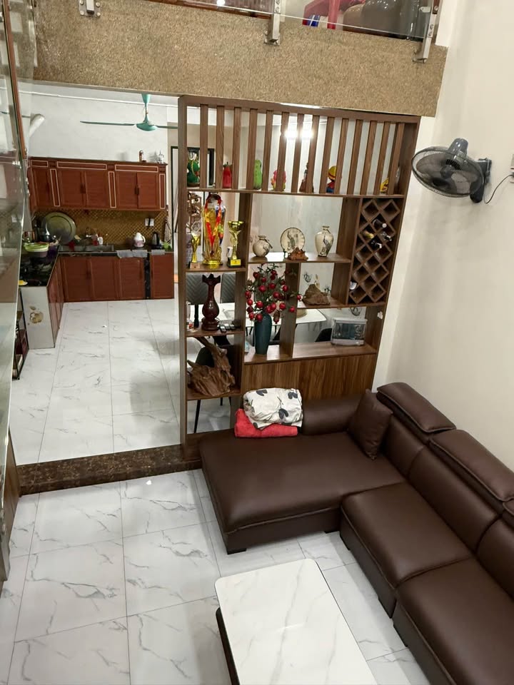 Nhà gác lửng trên trục chính Nguyễn Văn Linh 112m² - Cơ hội đầu tư vàng!