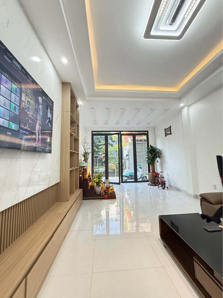 Nhà 4 tầng Trần Lãm, Thái Bình 58m² giá 3 tỷ - Nội thất xịn xò, vào ở ngay!