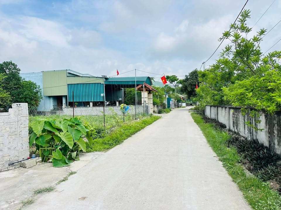 Đất nền lô góc 2 mặt tiền Quỳnh Thiện 252m² giá 1 tỷ - Cơ hội đầu tư vàng!