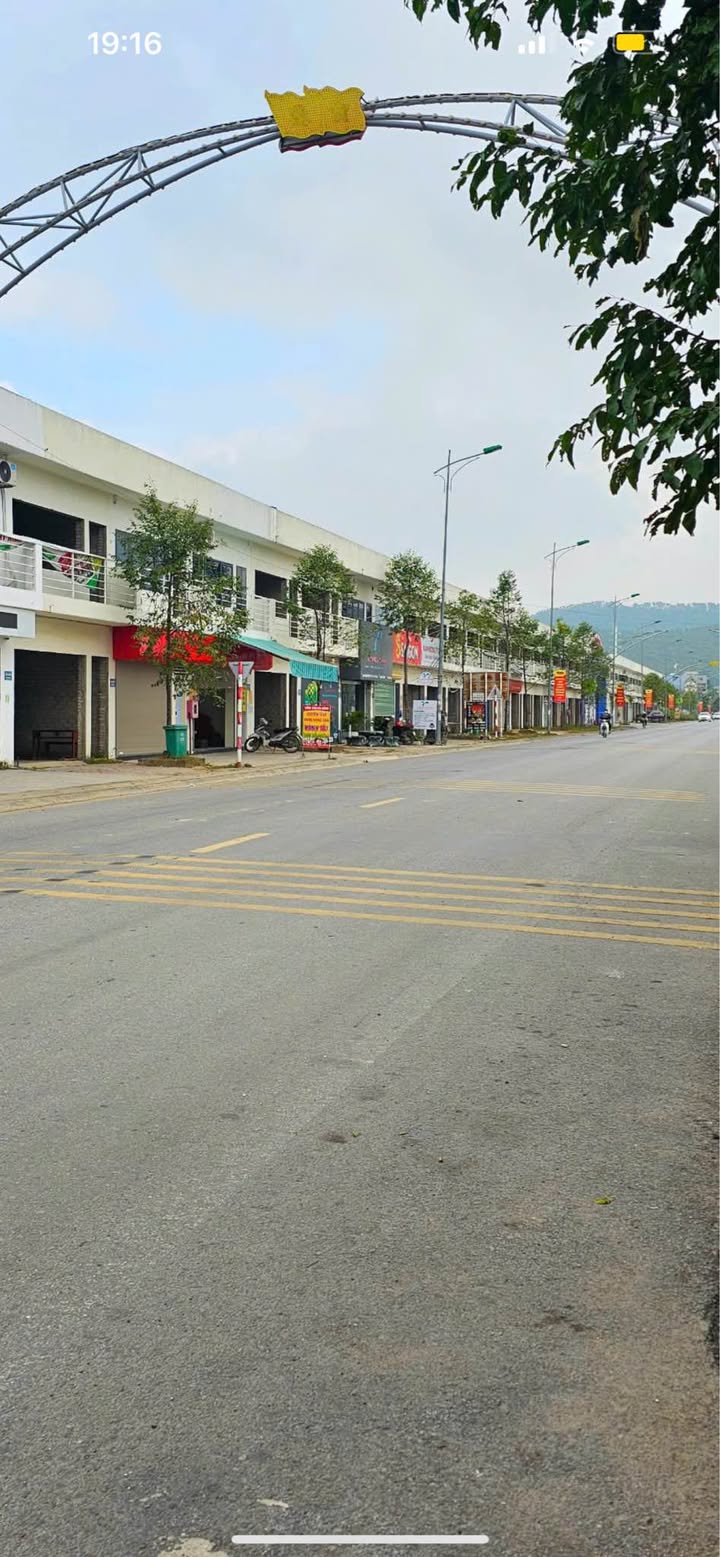 Đất nền đẹp mặt tiền chợ đầu mối phía Tây - Đông Sơn 110m² chỉ 3.58 tỷ