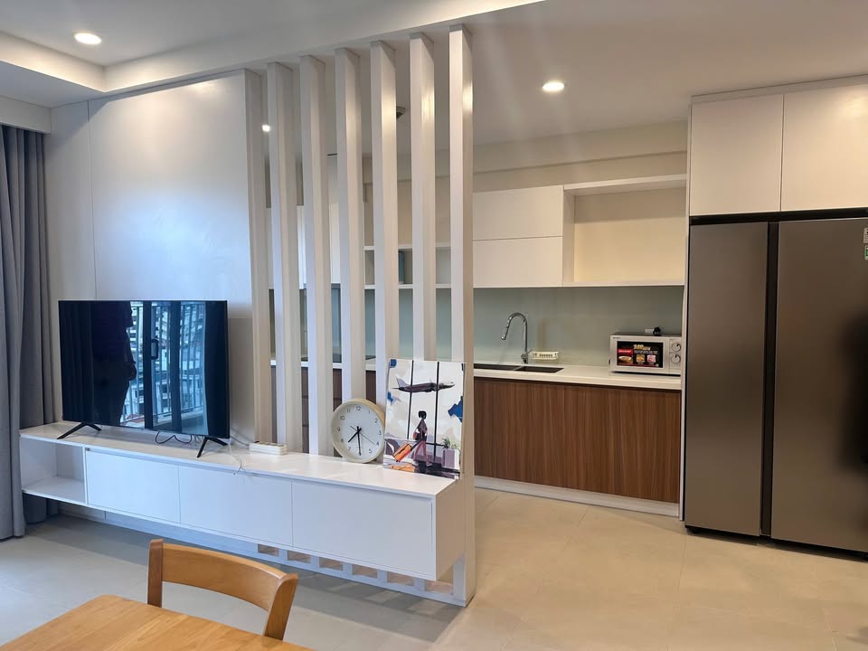 Căn hộ Kosmo Tây Hồ 84m² giá 17.5 triệu - Nội thất đầy đủ, vào ở ngay!