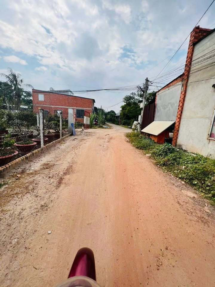 Đất thổ cư 60m² đường Nguyễn Văn Linh, phường Long Hoa, giá 645 triệu - Cơ hội vàng cho đầu tư!