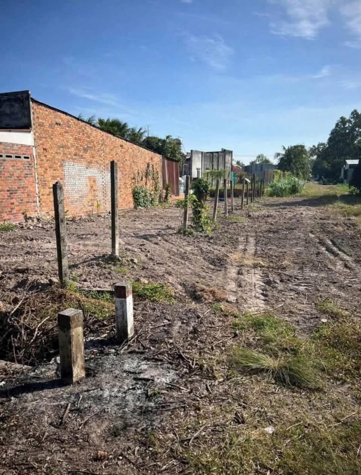 Đất đẹp 2 mặt tiền Hẻm 21 Ngô Quyền, 168m² giá 145 triệu - Sổ hồng chính chủ!