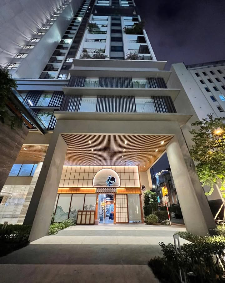 Mặt bằng kinh doanh 281m² tại Hà Đô Centrosa Garden Q.10 - Sang trọng, giá tốt!