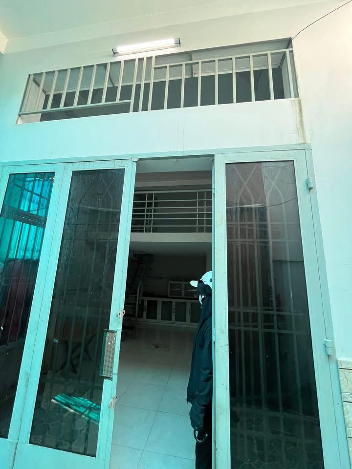 Nhà cho thuê đường Phan Huy Ích, Gò Vấp 24m² - Giá chỉ 5.5 triệu/tháng!