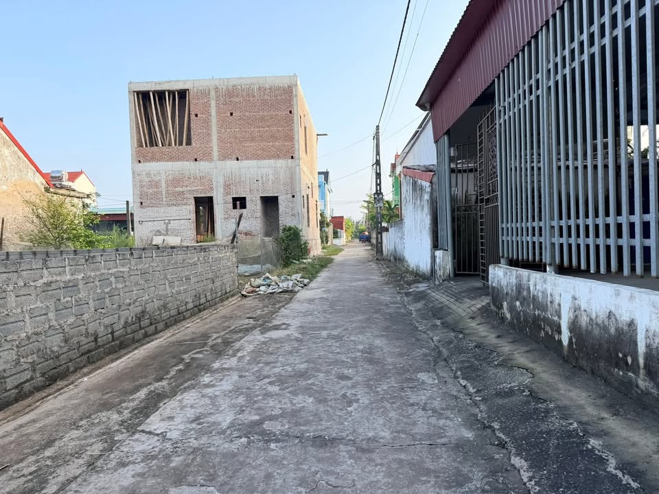 Đất thổ cư Rạng Đông 150m² giá chỉ 9xx triệu - Sổ đỏ sẵn sàng giao dịch!