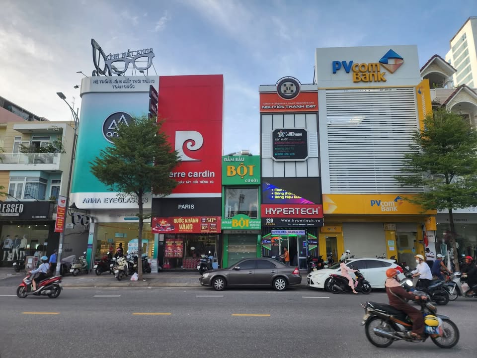 Nhà mặt tiền Lê Duẩn quận Hải Châu 10 triệu - Thích hợp mở shop kinh doanh!